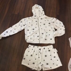 New hoodie set (hoodie and shorts) fromLove Streak